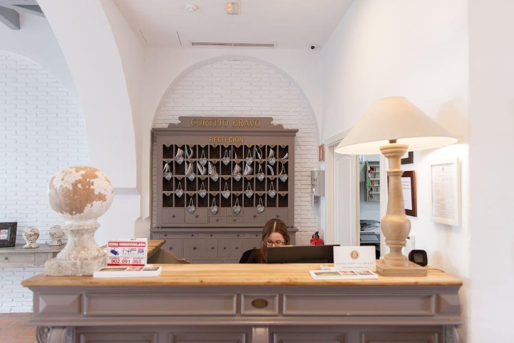 B Bou Hotel Cortijo Bravo Velez Malaga Exterior photo