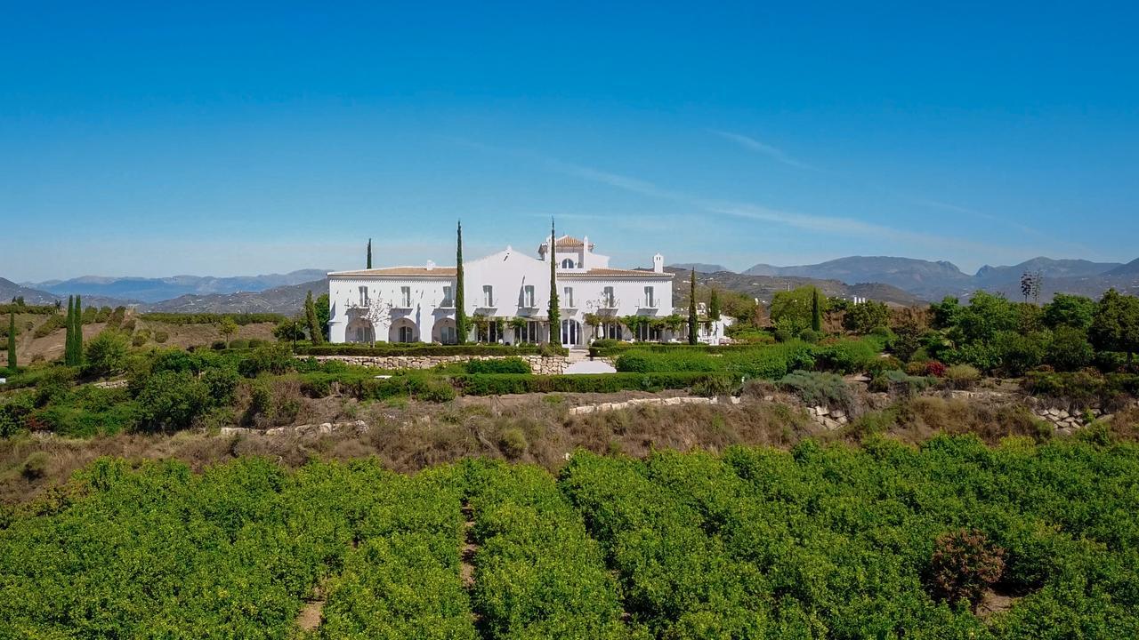 B Bou Hotel Cortijo Bravo Velez Malaga Exterior photo