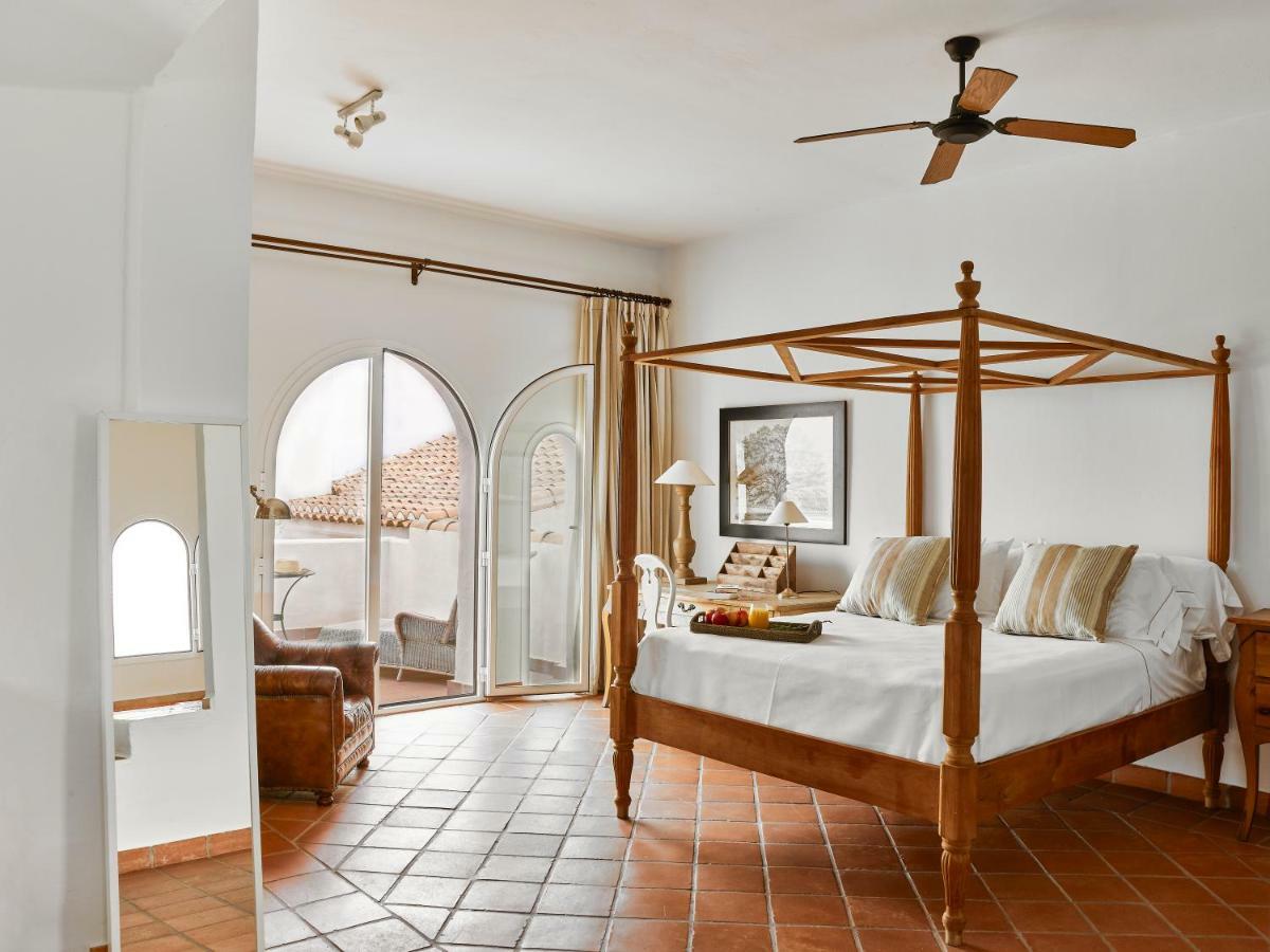 B Bou Hotel Cortijo Bravo Velez Malaga Exterior photo