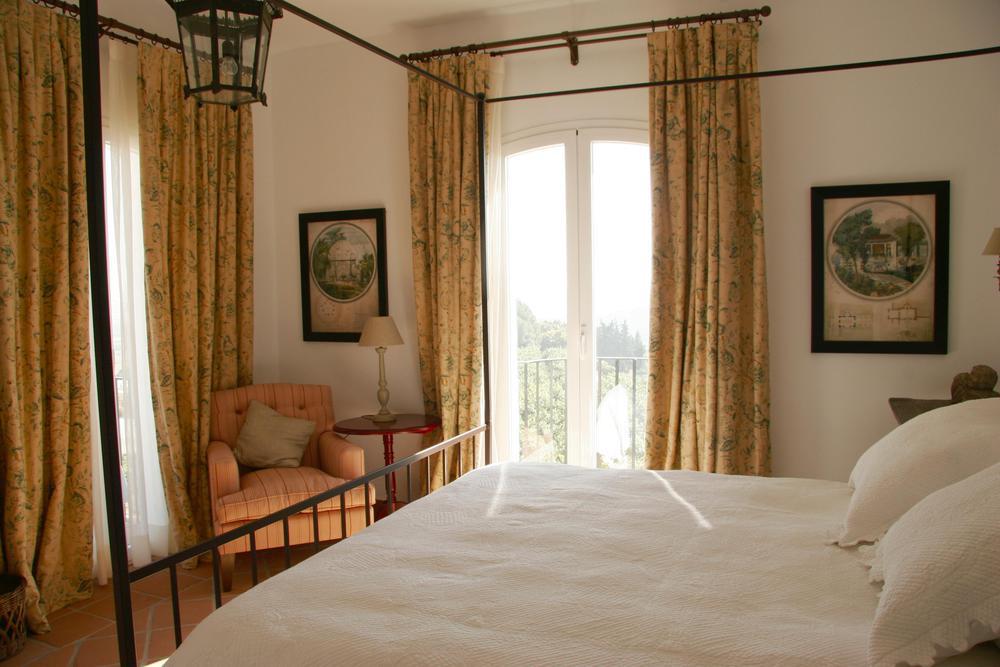 B Bou Hotel Cortijo Bravo Velez Malaga Room photo